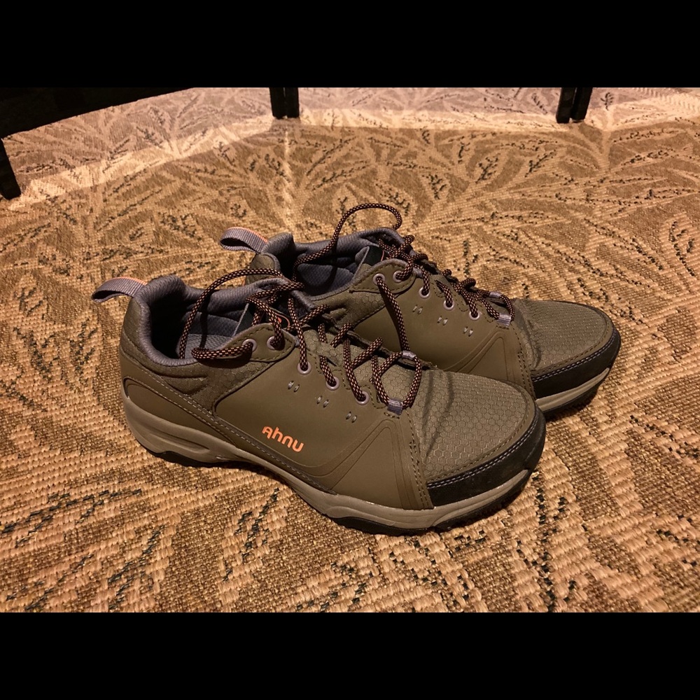 Ahnu women hiking shoes